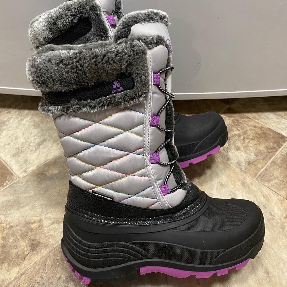 Girls Kamik Star 2 Youth Snow Boot Faux Fur Size 5 NEW